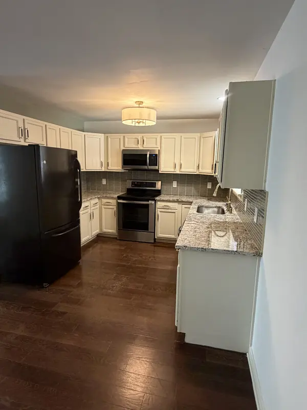 Kitchen cleaned and ready for the next tenant